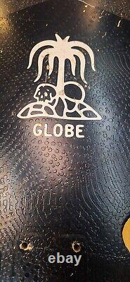 Globe Pinner Classic 40 x 9 longboard deck only made from UPCYCLED coconuts